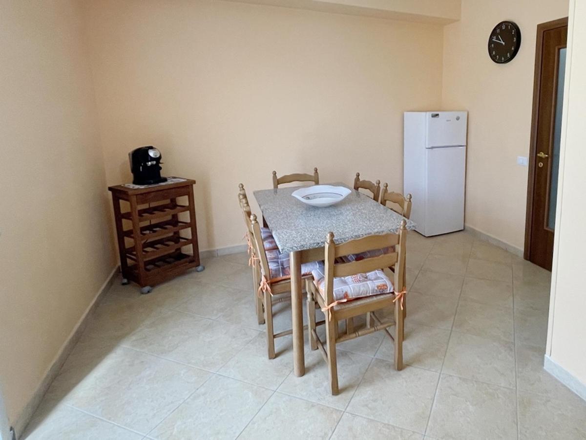 Flavia Apartment カステッランマーレ・ディ・スタービア エクステリア 写真